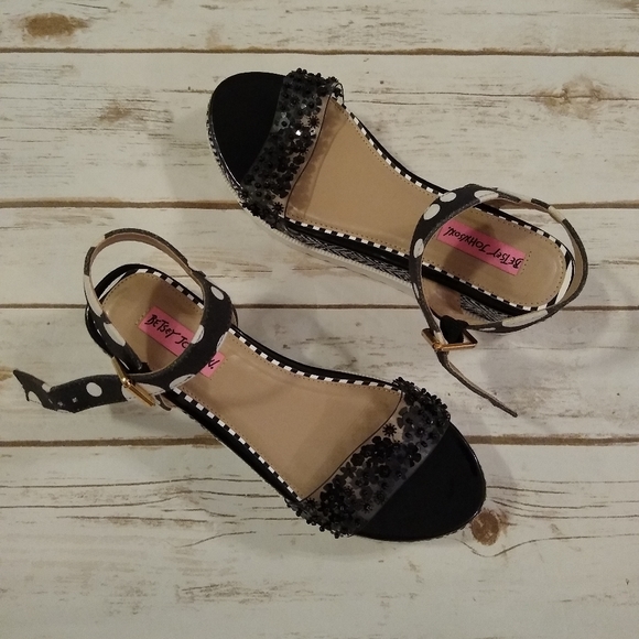 Betsey Johnson Black and White Platform Espadrille Sandals Size 8 - Picture 6 of 11